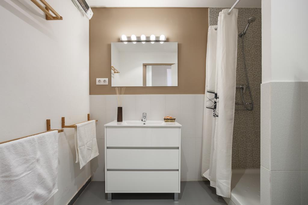 Just Like Apartment *